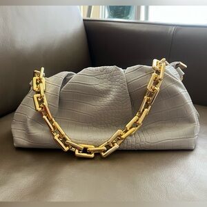 SHEIN Gray Croc-Embossed Shoulder Bag with Gold Chain